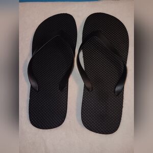 NWOT Black Strappy Ballet Flats Flip Flops Women's Size 9/10